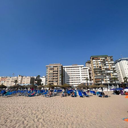 Atico Primera Linea De Playa. Cádiz Exterior foto