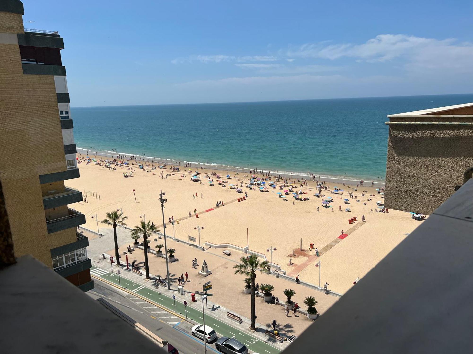 Atico Primera Linea De Playa. Cádiz Exterior foto