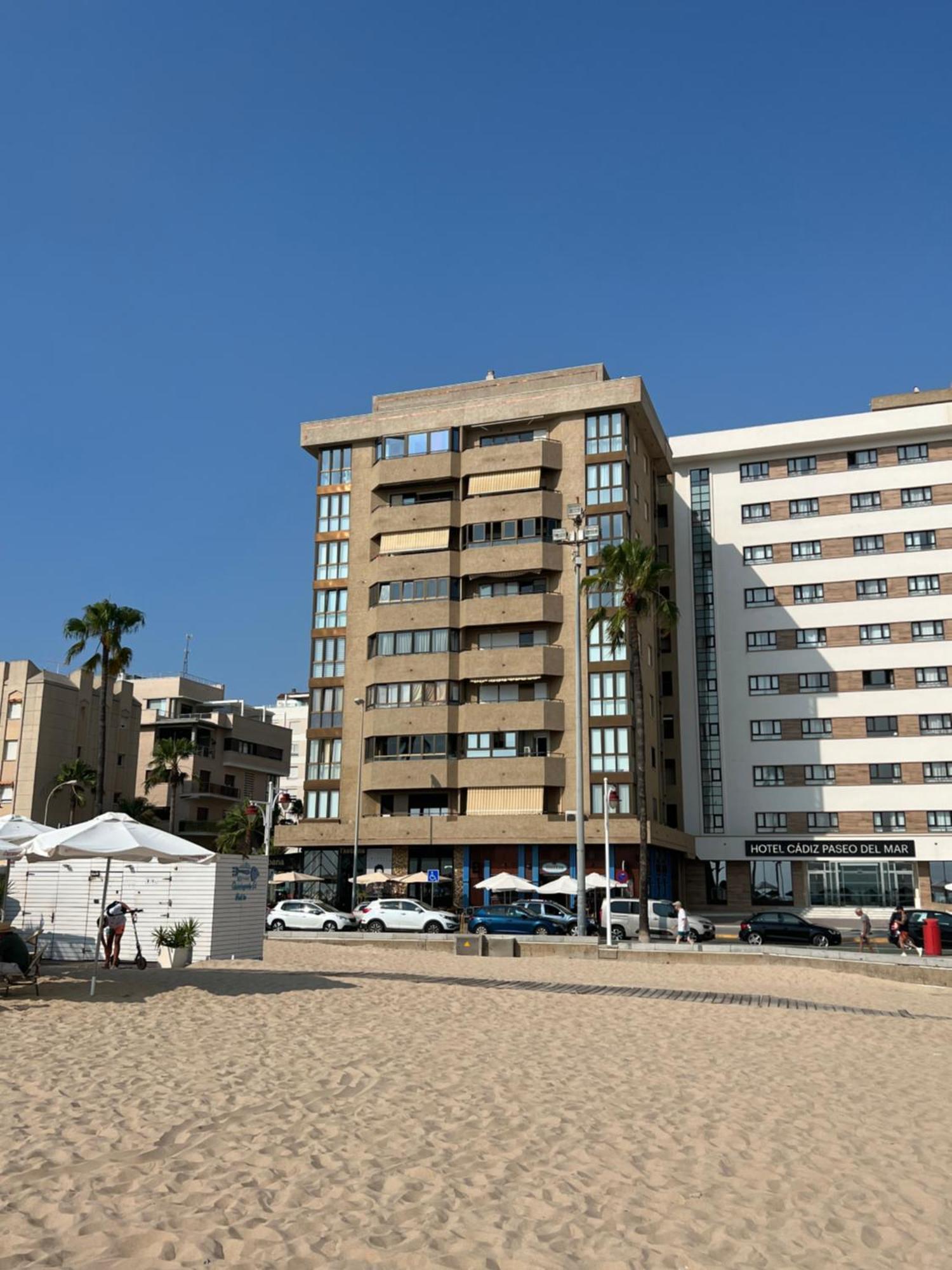 Atico Primera Linea De Playa. Cádiz Exterior foto